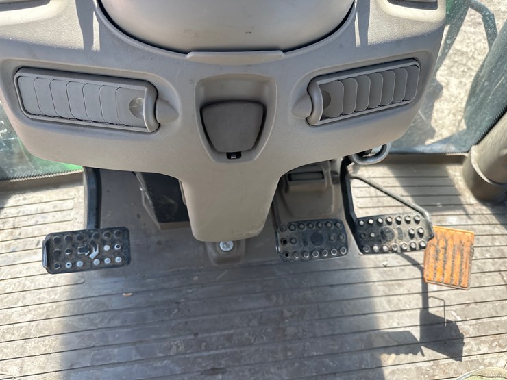 john-deere-6110r-image-12