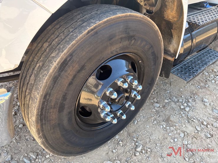 2013-ford-f750-xl-image-12