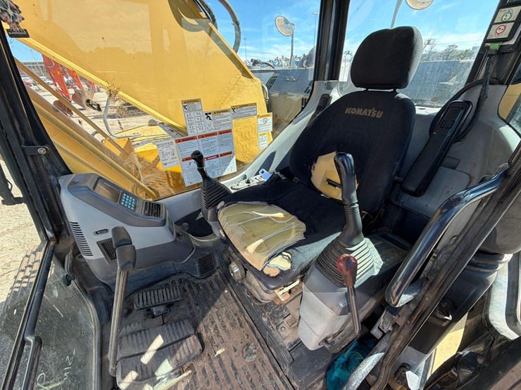 komatsu-pc308us-lc-3-image-28