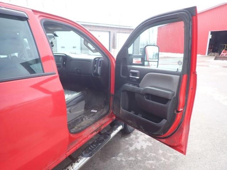 2019-chevrolet-silverado-3500hd-image-32