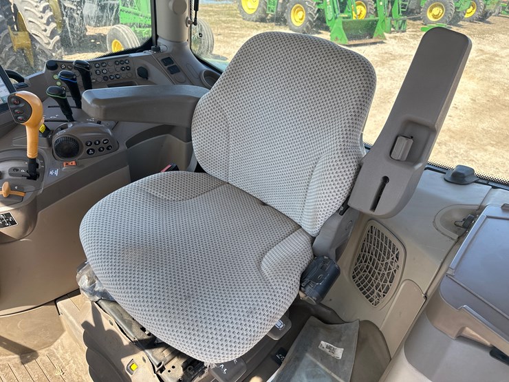 john-deere-6110r-image-8