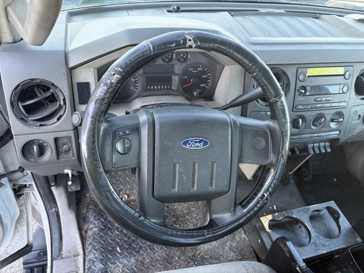 2009-ford-f350-image-11