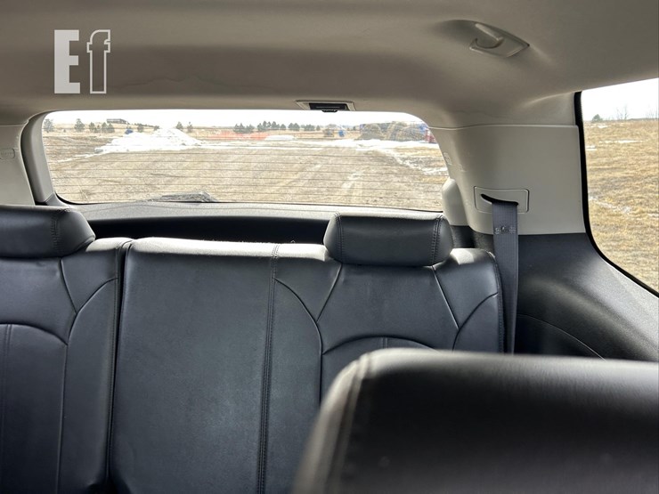 2012-gmc-acadia-image-22