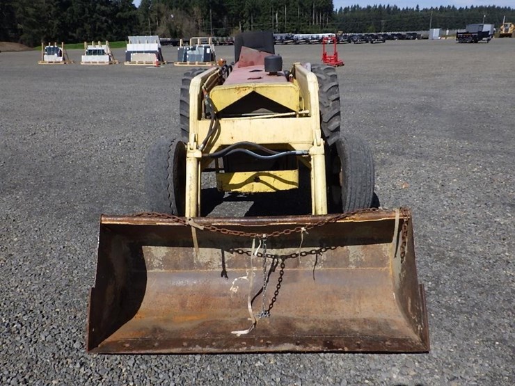 massey-ferguson-32-image-2