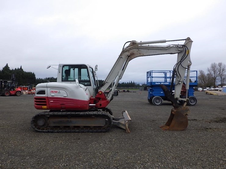 takeuchi-tb290-image-3