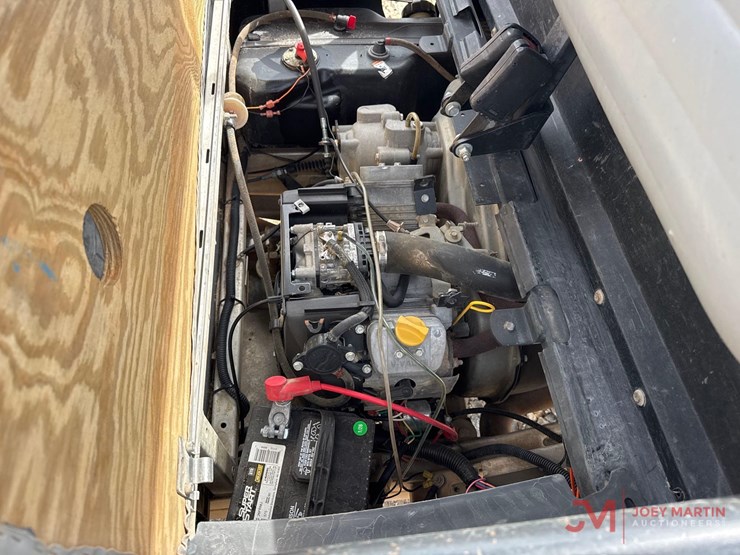 2019-club-car-carryall-1700-image-11