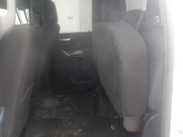 2022-gmc-2500hd-image-28