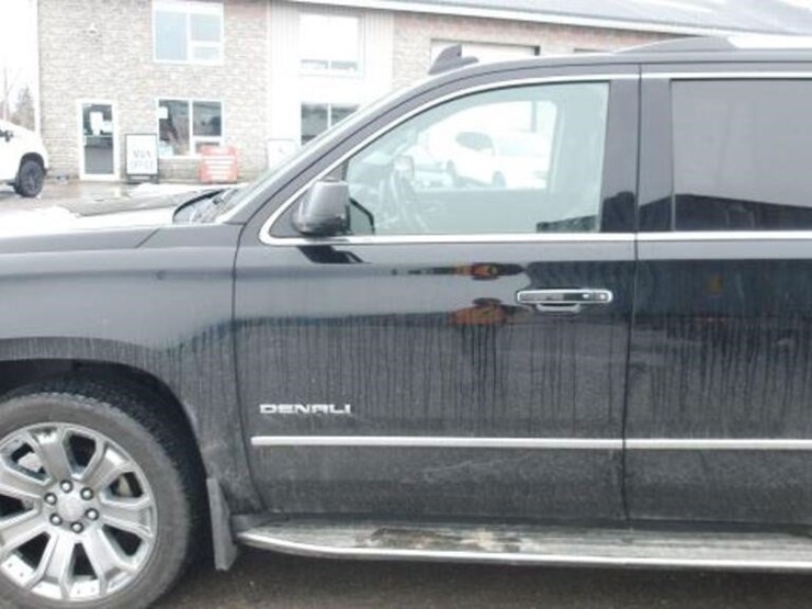 2016-gmc-yukon-denali-image-86