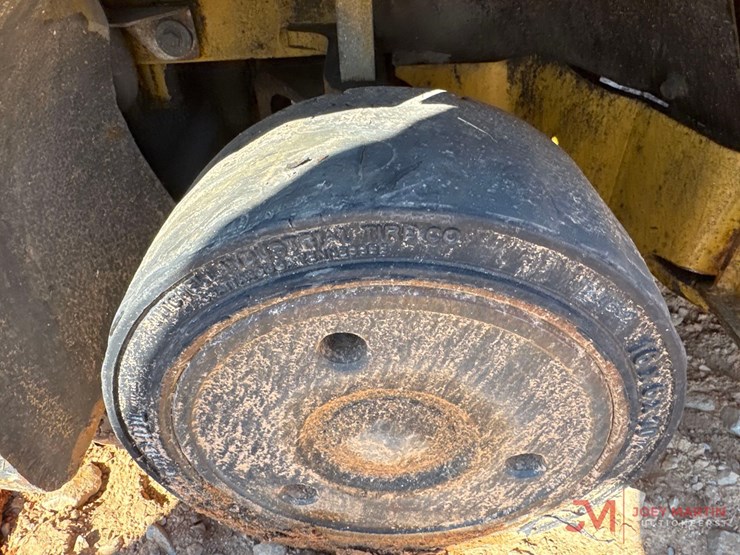 caterpillar-2c6000-image-12