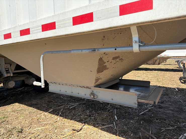 2015-jet-hopper-image-7