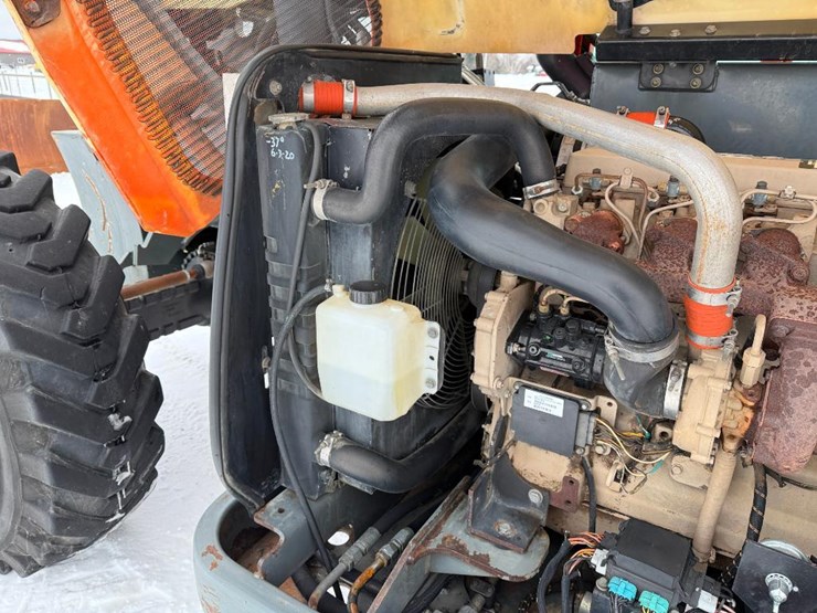 2008-jlg-g10-55a-image-37