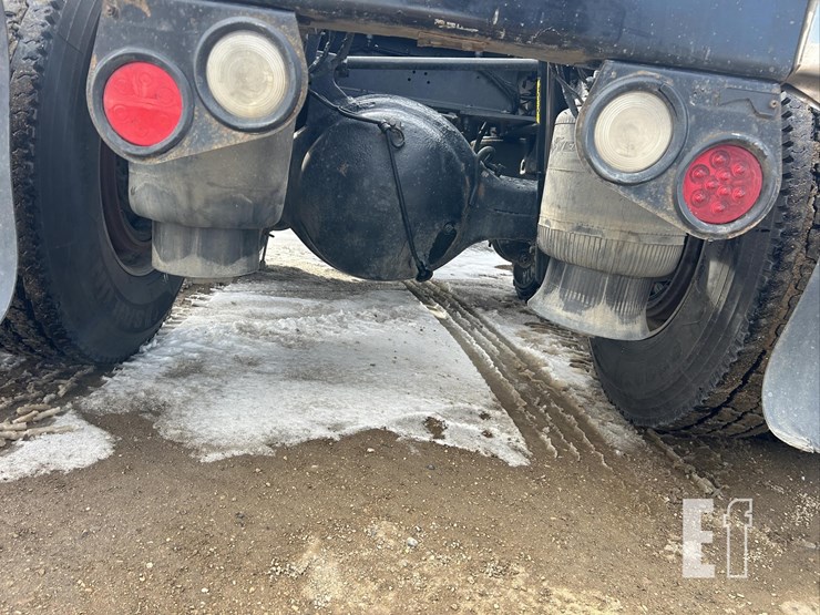 2012-peterbilt-386-image-64