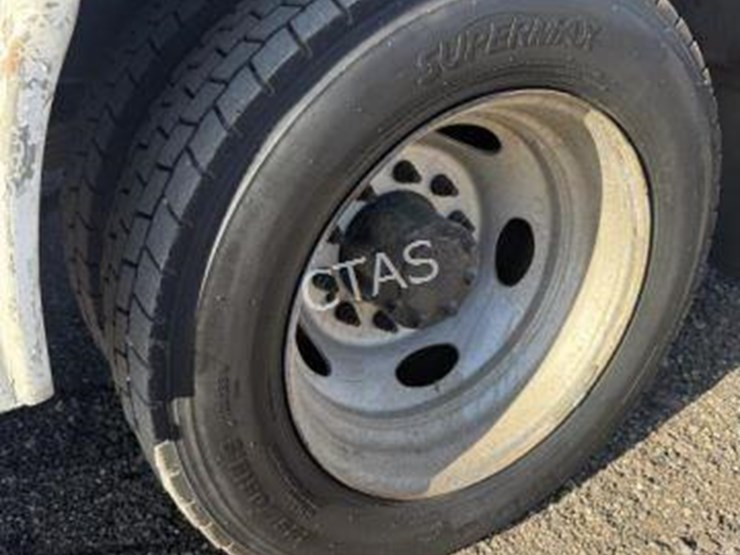 2011-ford-f550-image-20