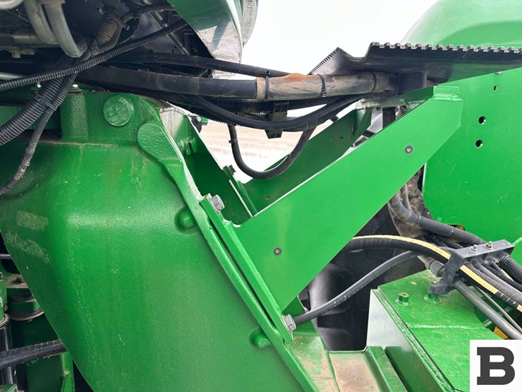 2005-john-deere-9320-image-48