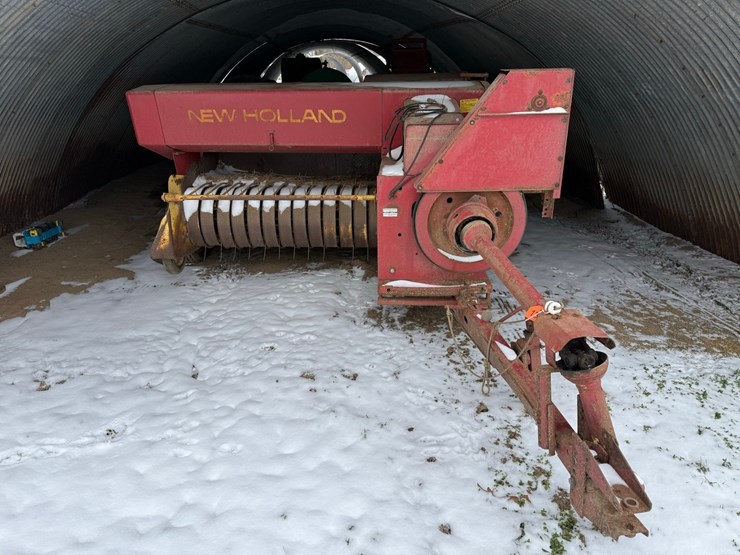 new-holland-278-image-1