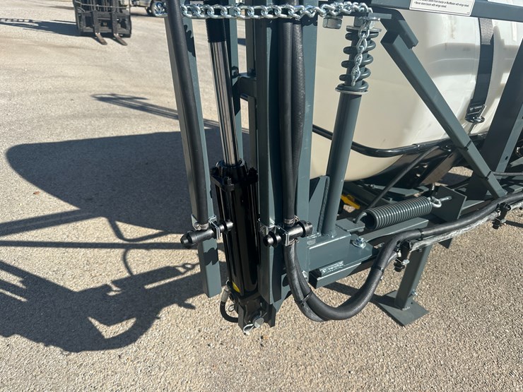 #32796-•-**unused-bowman-agmate-41'-300-gallon-3pt-sprayer-image-5