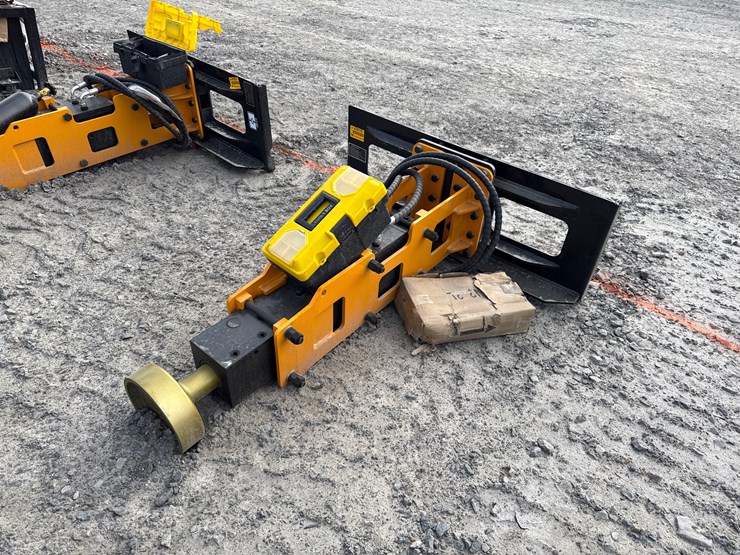 #2079-•-unused-giyi-d680-skid-steer-pile-hammer-dzc680251329-inv#-42019-image-3