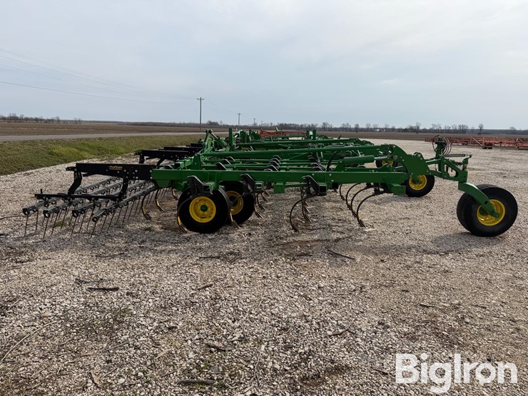 2018-john-deere-2230fh-image-4