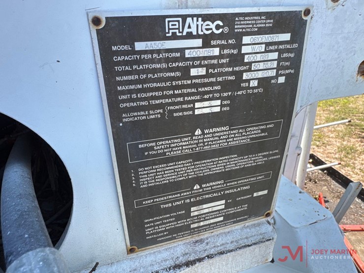 2011-international-7400-image-21