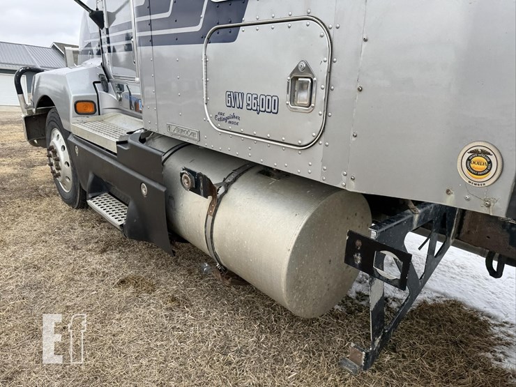 1998-kenworth-t600-image-12