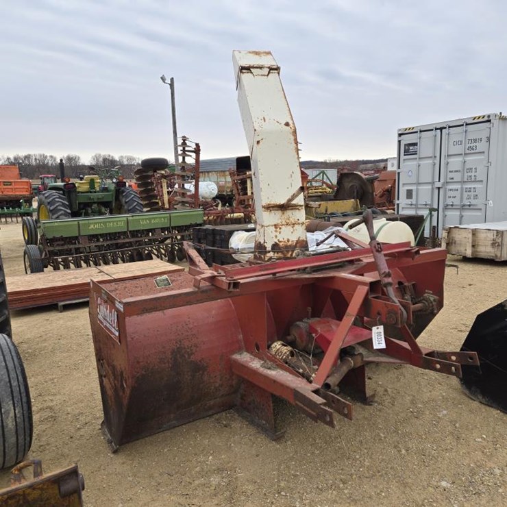 #334 • LUNDELL 3 PT 6' SNOWBLOWER