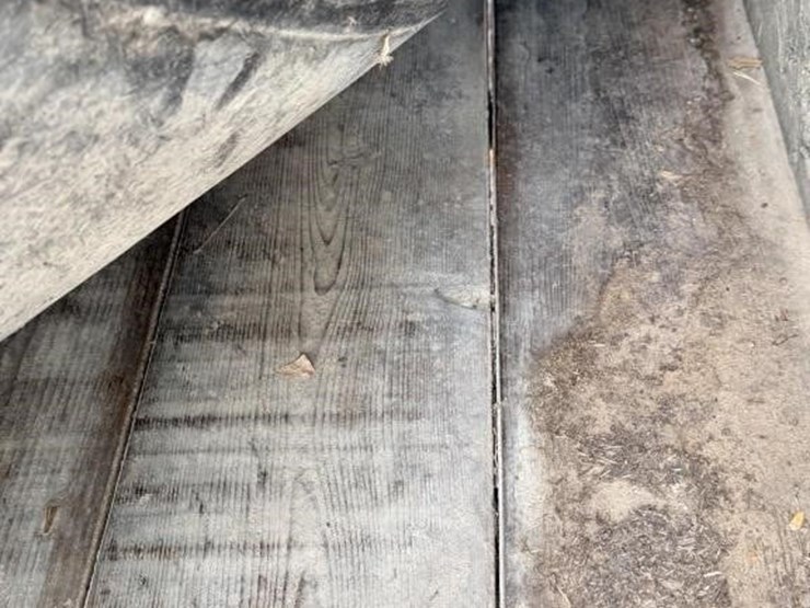 l2---1994-logan-coachman-3-horse-trailer-image-20