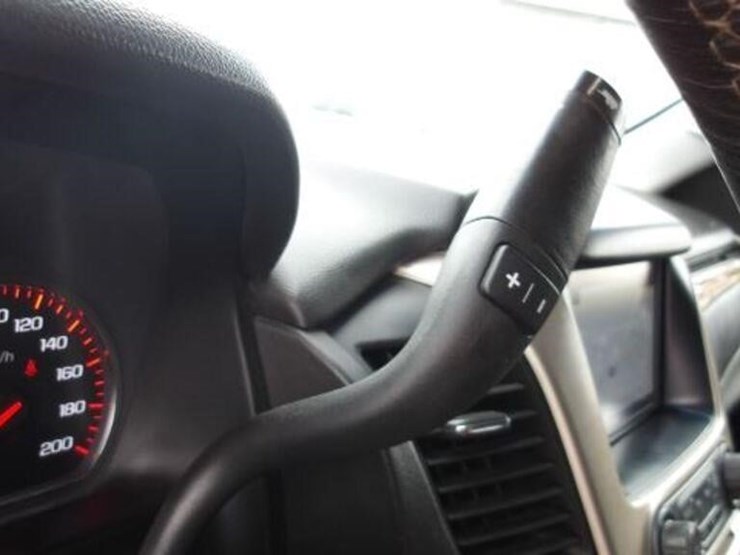 2016-gmc-yukon-denali-image-25