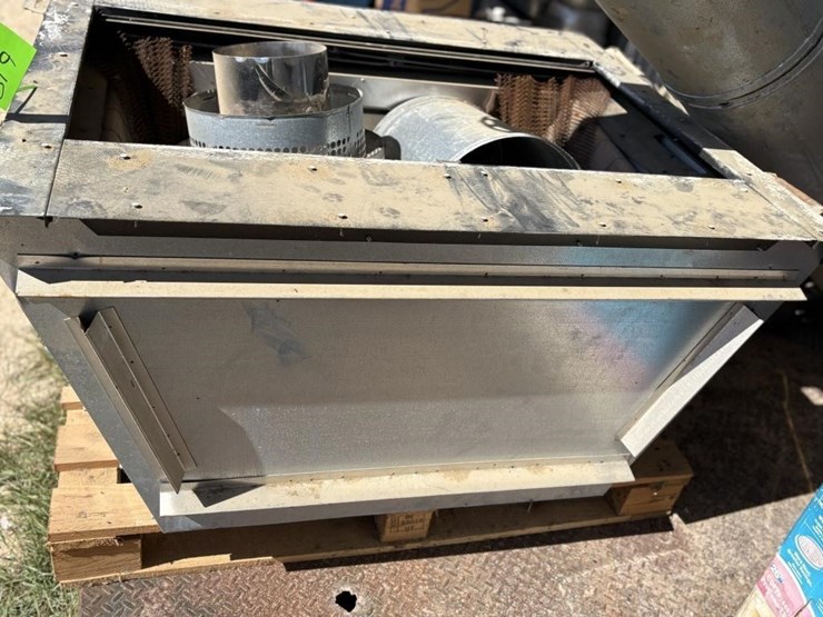 unused-gas-fireplace-insert-image-3