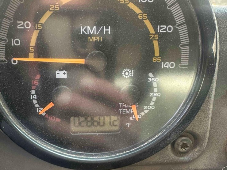 2020-putzmeister/sany-sy38z-200-38m-mounted-on-2020-mack-te64-6x4-concrete-pump-truck-image-13