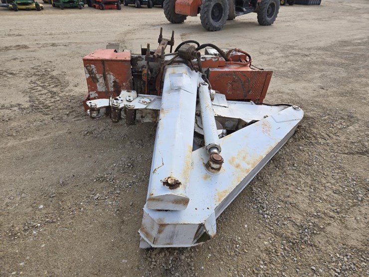 #411-•-triple-stage-crane-lift-image-3