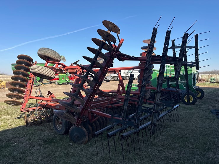 case-ih-3900-image-5