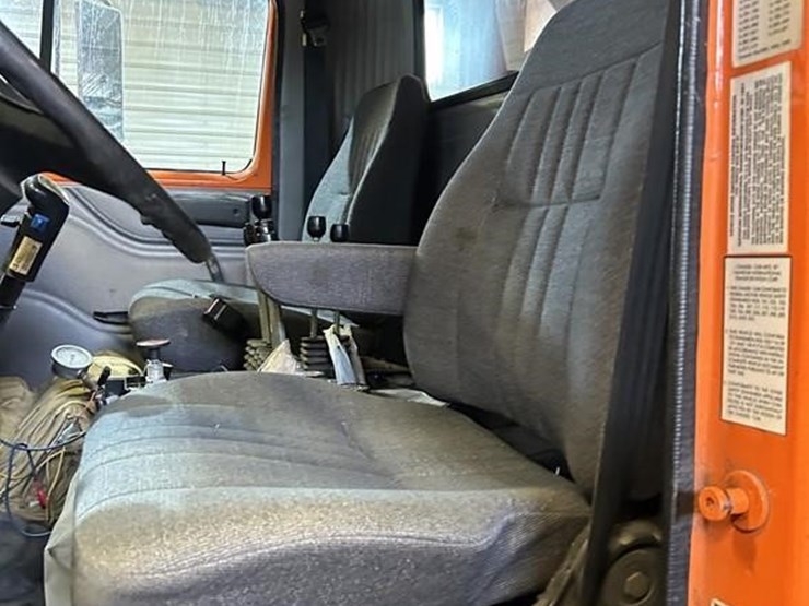 1998-international-s2500-image-23