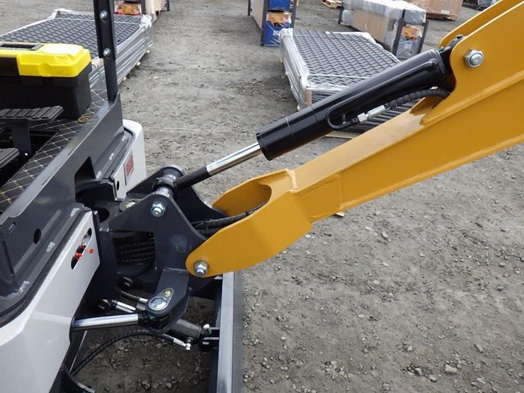 2026-sdlanch-me20-hydraulic-excavator-image-11