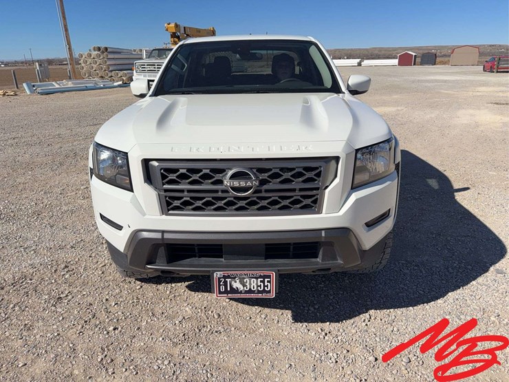 2022-nissan-frontier-sv-image-7