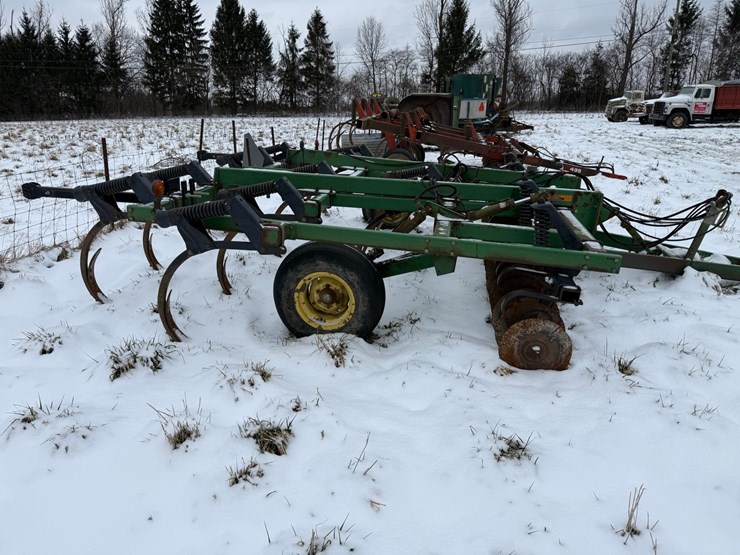 john-deere-714-image-3