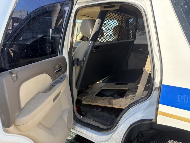 2013-chevrolet-tahoe-image-12