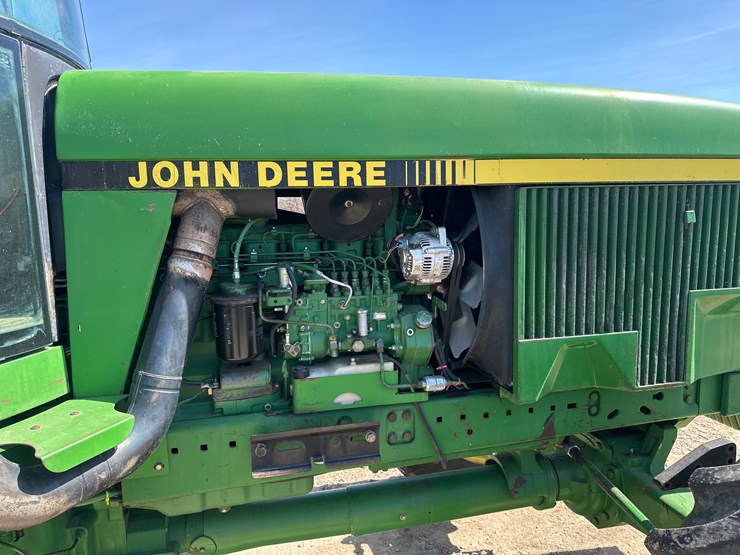 1993-john-deere-4960-image-23