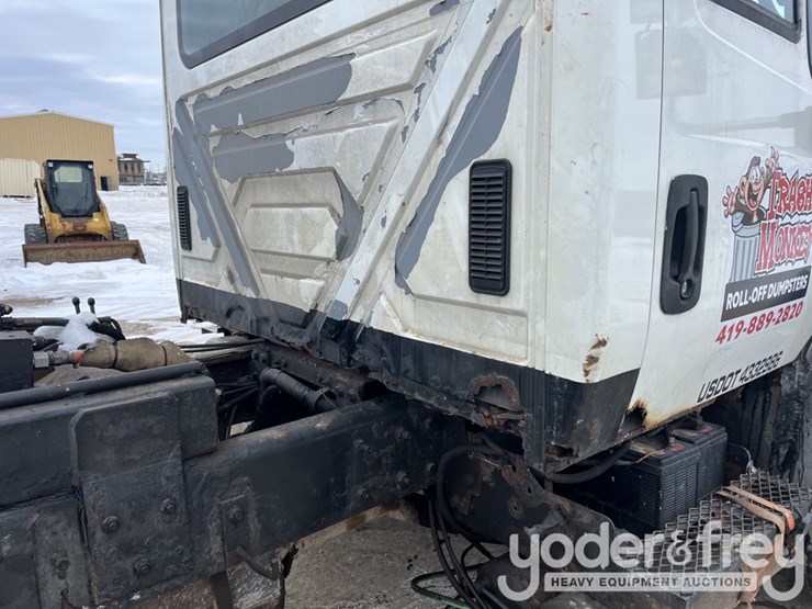 2002-international-durastar-4300-image-34