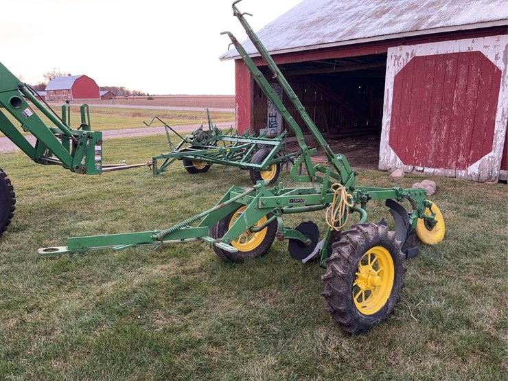 john-deere-14-image-1