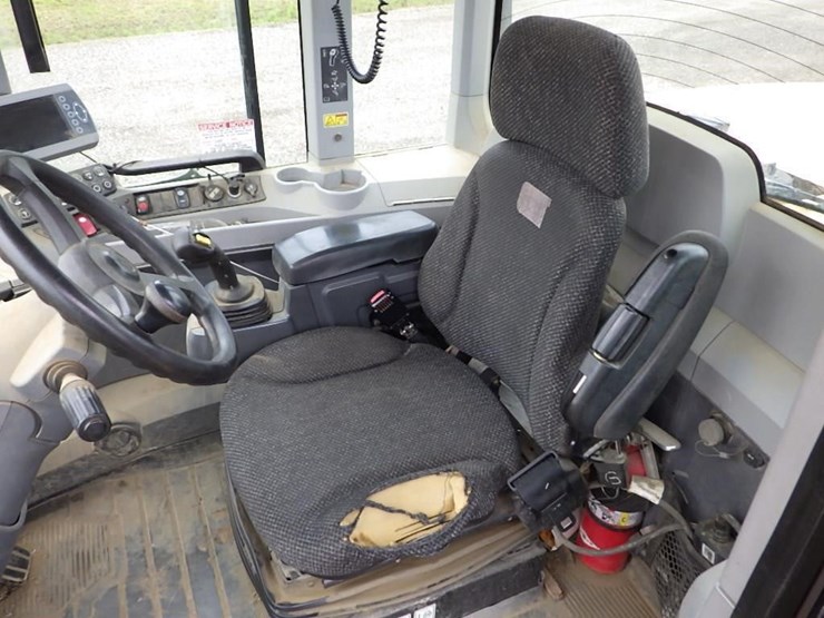 caterpillar-930k-image-32