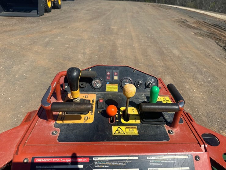 2020-ditch-witch-sk800-image-14