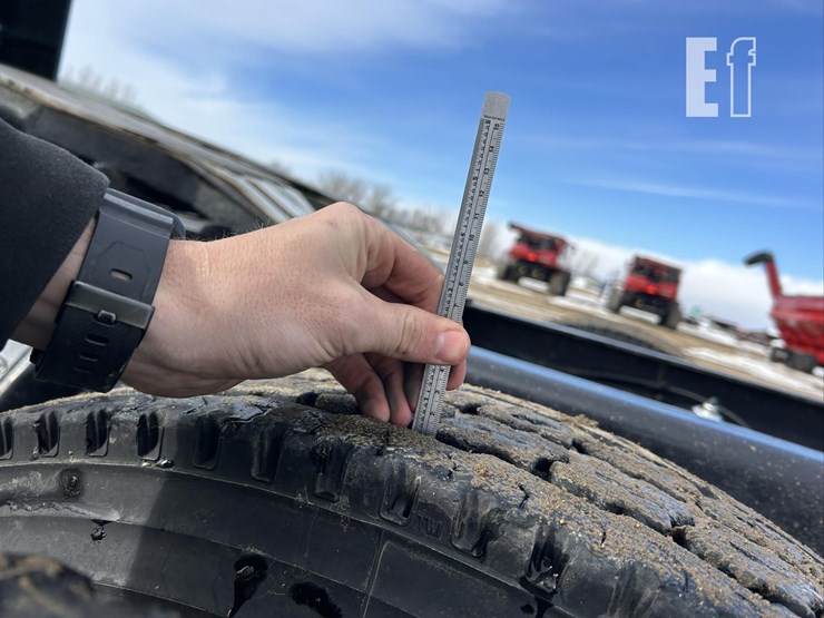 2012-peterbilt-386-image-66