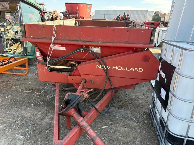 new-holland-145-image-8