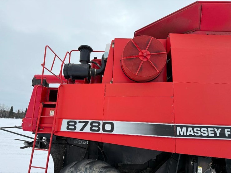 massey-ferguson-8780-image-11
