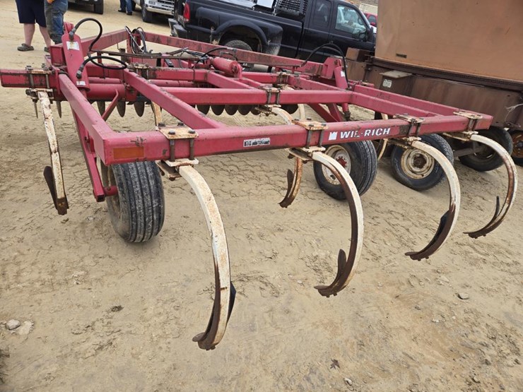 #377-•-wilrich-9-shank-disc-chisel-image-6