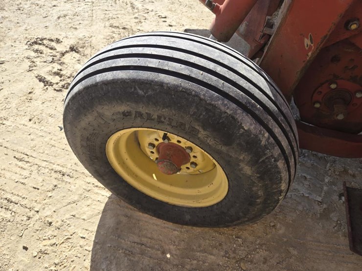 new-holland-499-image-7