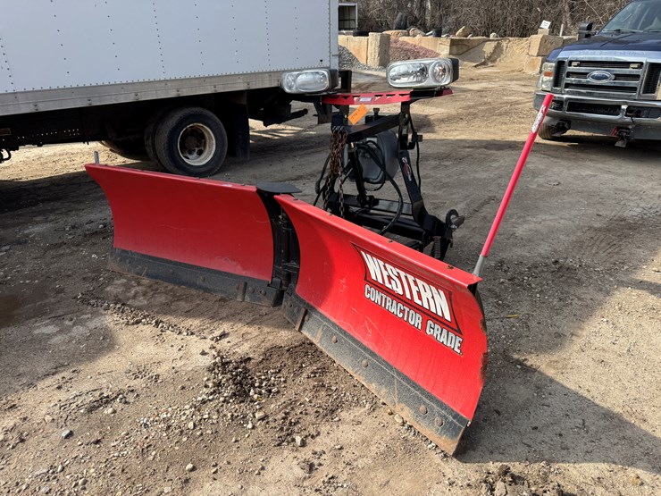 2012-ford-f550-xlt-image-25