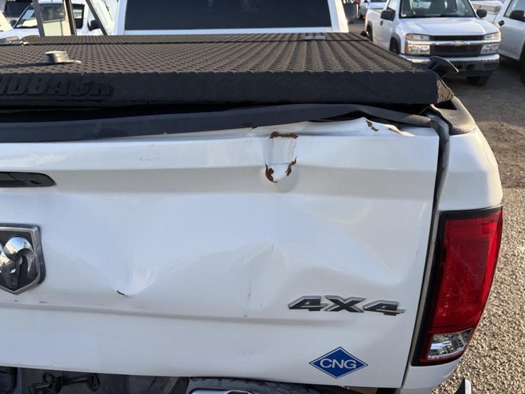 2012-dodge-2500-image-34