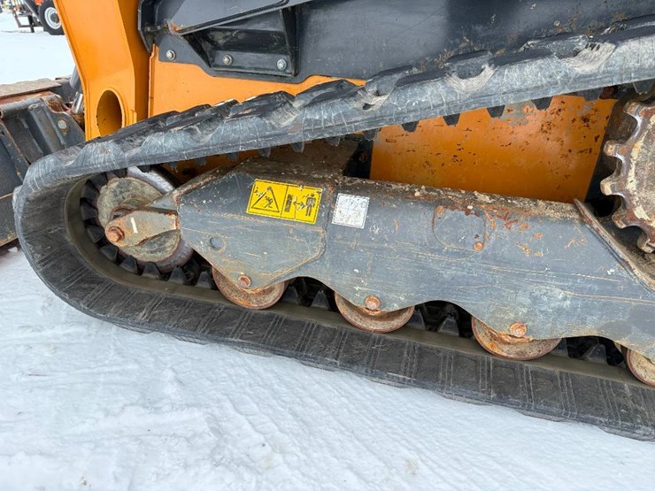 case-tv450b-image-11