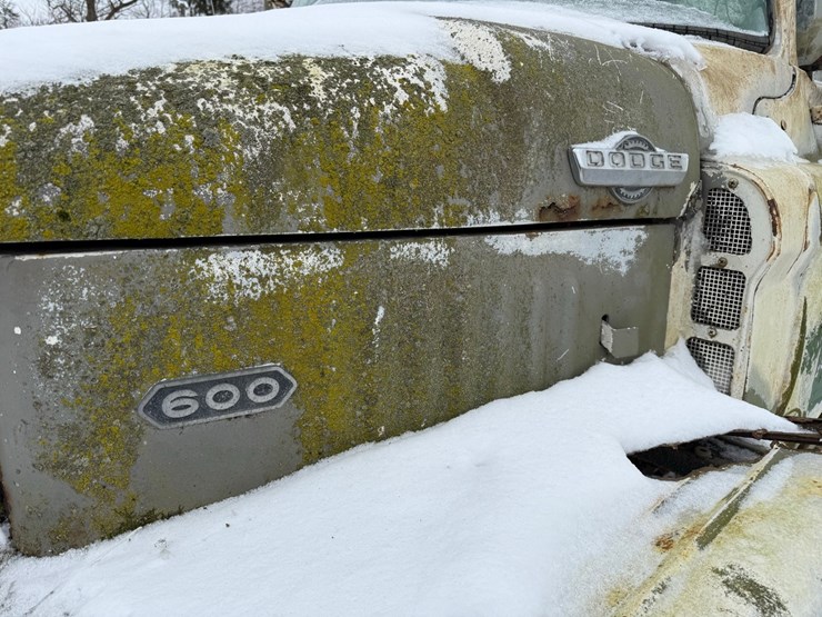 1965-dodge-600-image-12